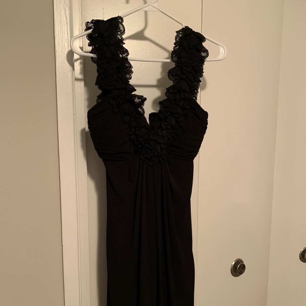 Maggie London black knee length dress size 6